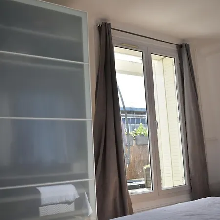Spacious 1 Bedroom With Large Balcony Paris