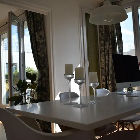 Lejlighed Spacious 1 Bedroom With Large Balcony *